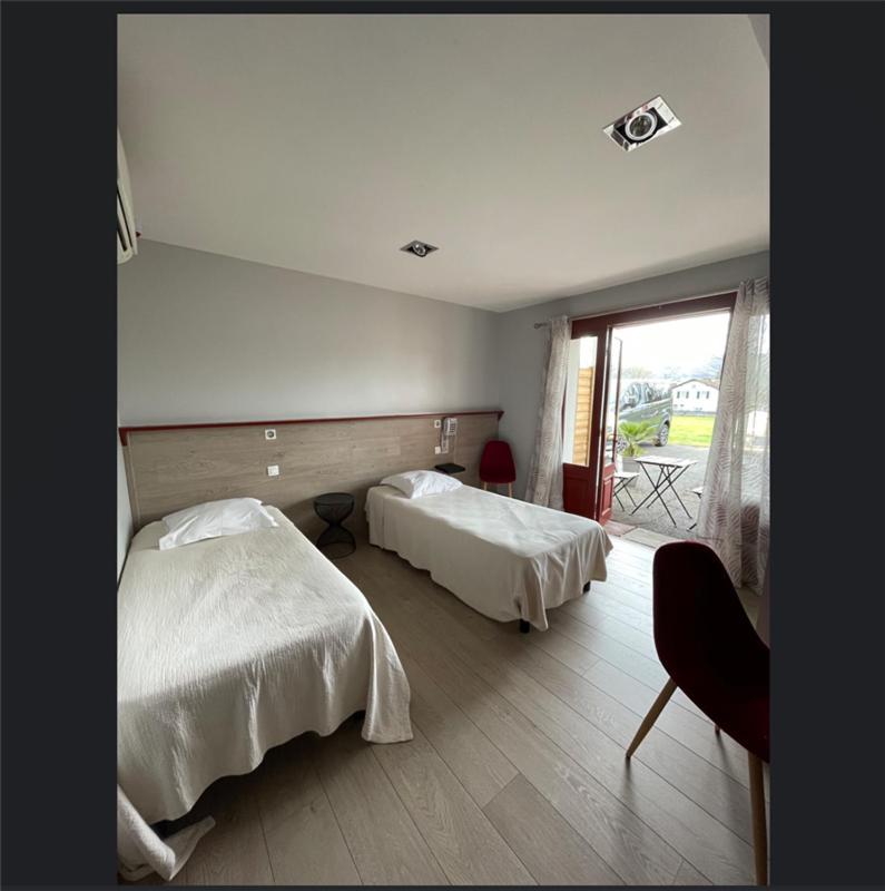 Hotel Mendy Saint-Jean-le-Vieux (Ain) Exterior foto